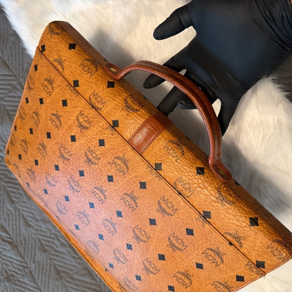 🔥SEND OFFER🔥MCM Tan and Brown Briefcase with Iconic Monogram - Picture 3 of 13